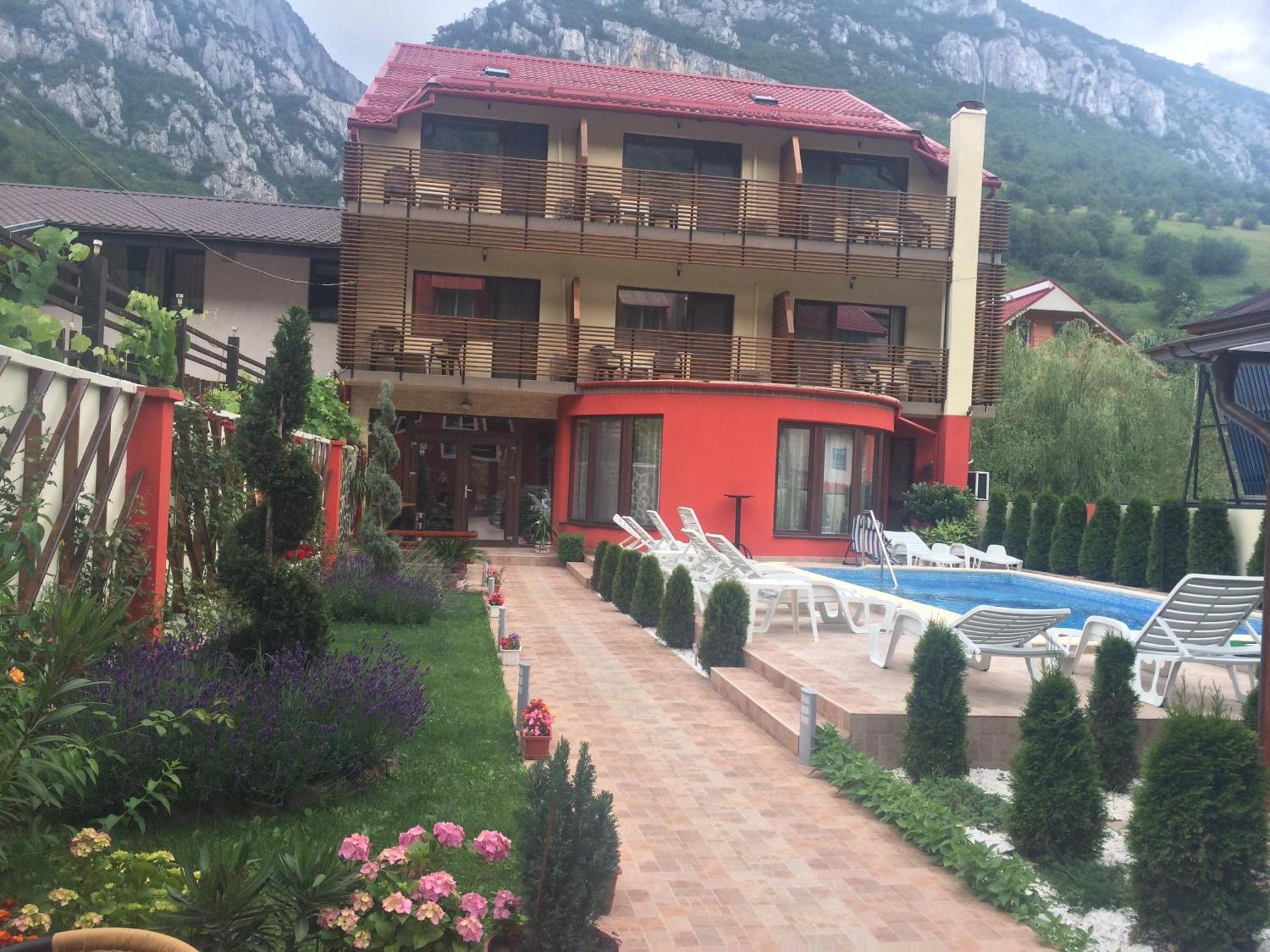 Pensiunea Jojo Băile Herculane Exterior foto