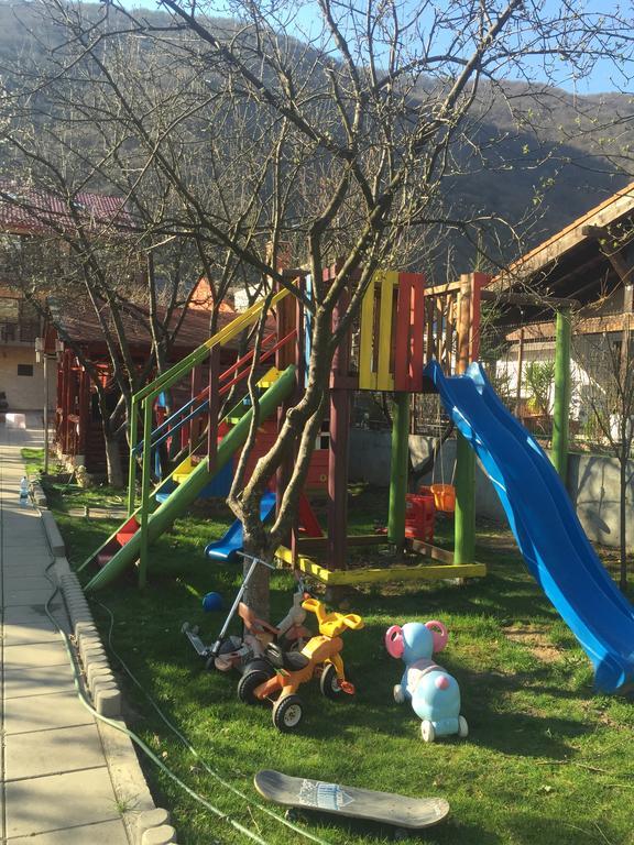 Pensiunea Jojo Băile Herculane Exterior foto